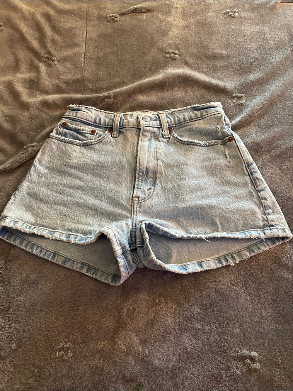 Abercrombie & Fitch The Mom Short High Rise